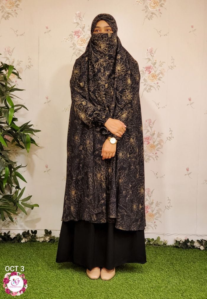 image of a woman wearing linen khimar