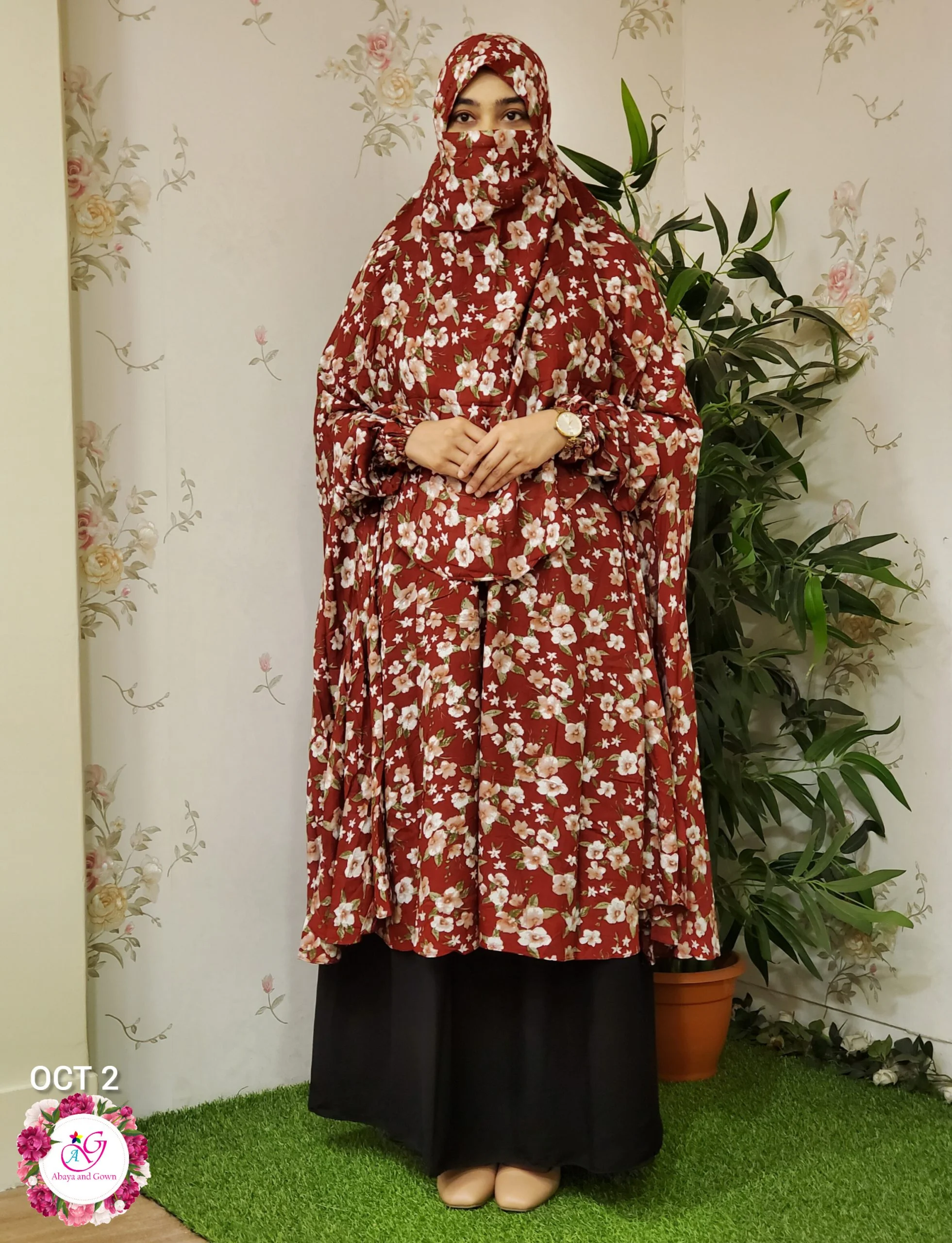 image of a woman wearing linen khimar