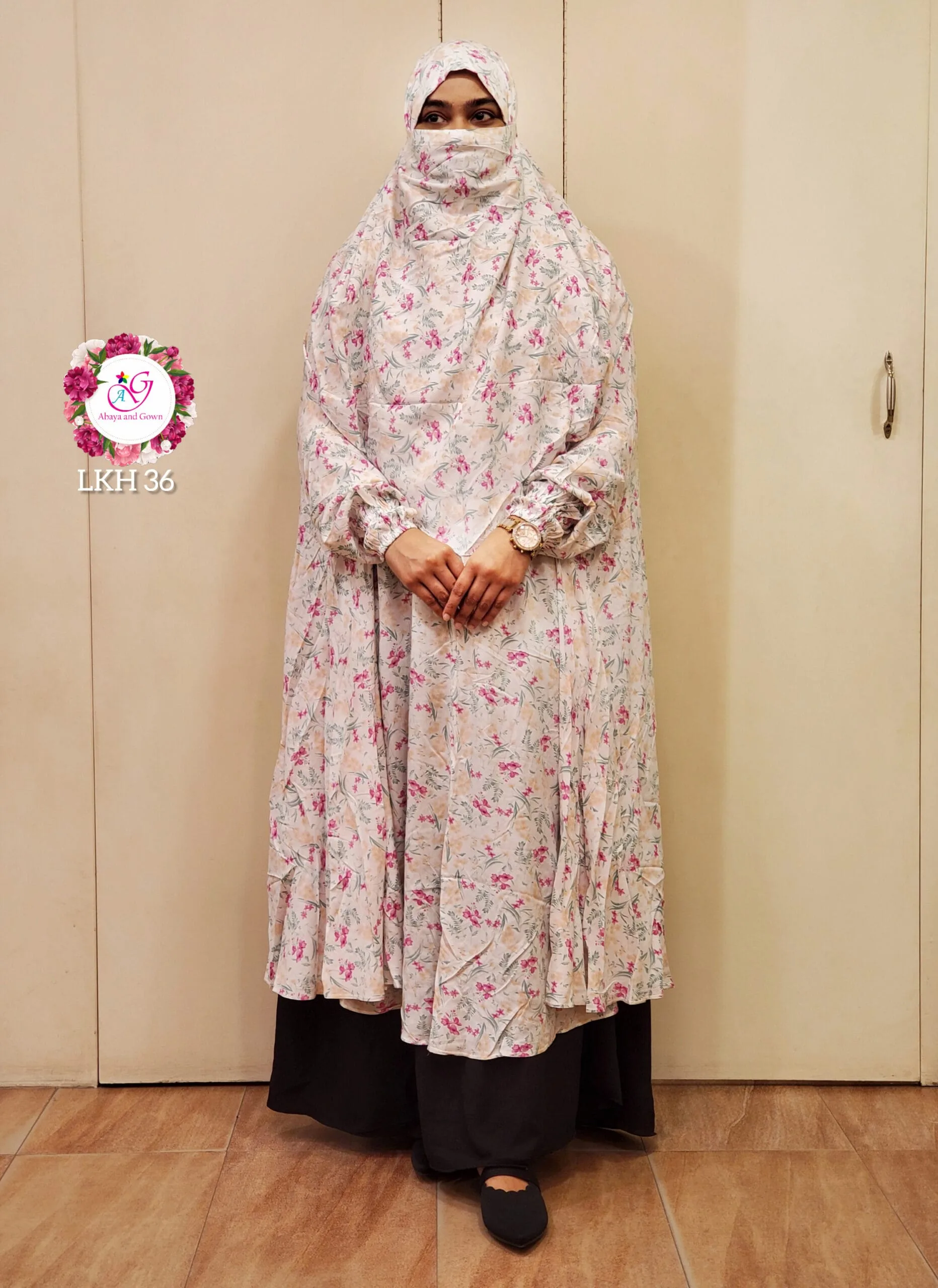 Image of White Floral KIMONO