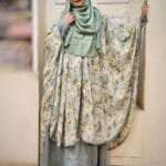 The abaya is made of soft and comfortable royal silk material with pipen work on the side