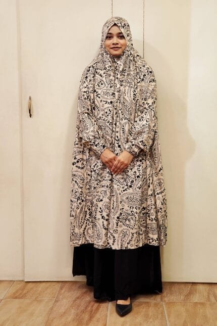 Image of Lilen Salat Khimar