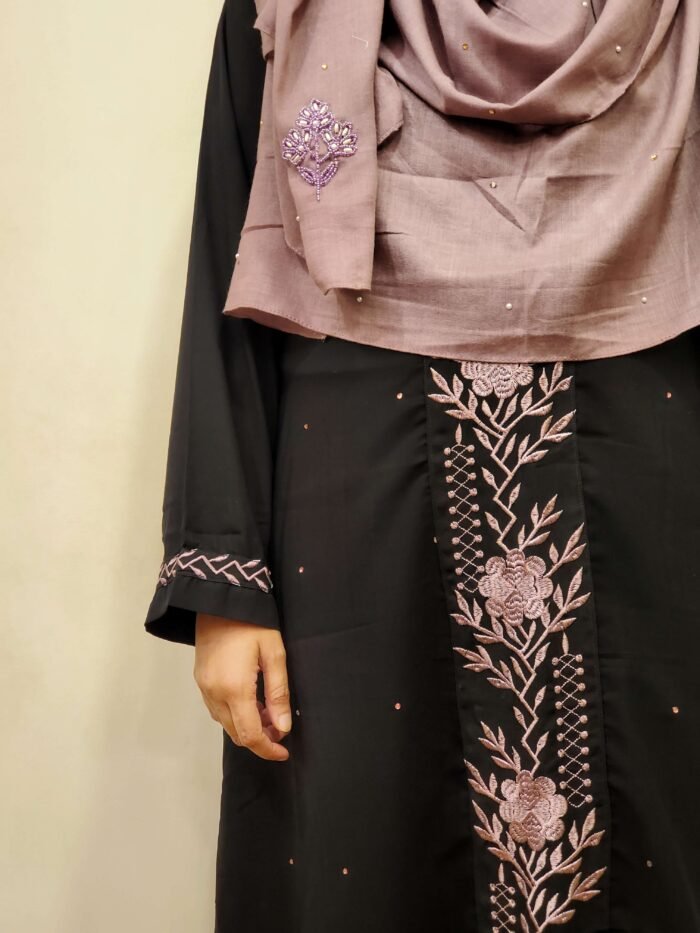 Image of Embroidery Burkha