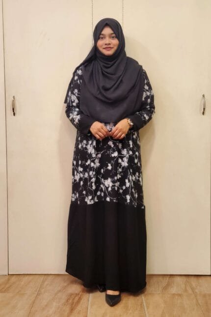 Image of Royal Georgette Print Print BMW Fabric Burka