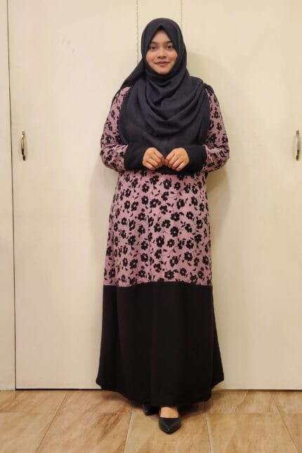 Image of Royal Georgette Print Print BMW Fabric Burka
