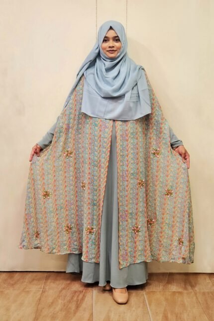 Free size.Transparent soft georgette print cape.
