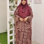 মুদ্রিত খিমার কেপ। ফ্রি সাইজ এবং গ্রীষ্মকালীন উপযোগী। অত্যন্ত প্রিমিয়াম নরম জর্জেট উপাদান দিয়ে তৈরি। হাতাগুলিও খিমার স্টাইলে ইলাস্টিক দিয়ে তৈরি।