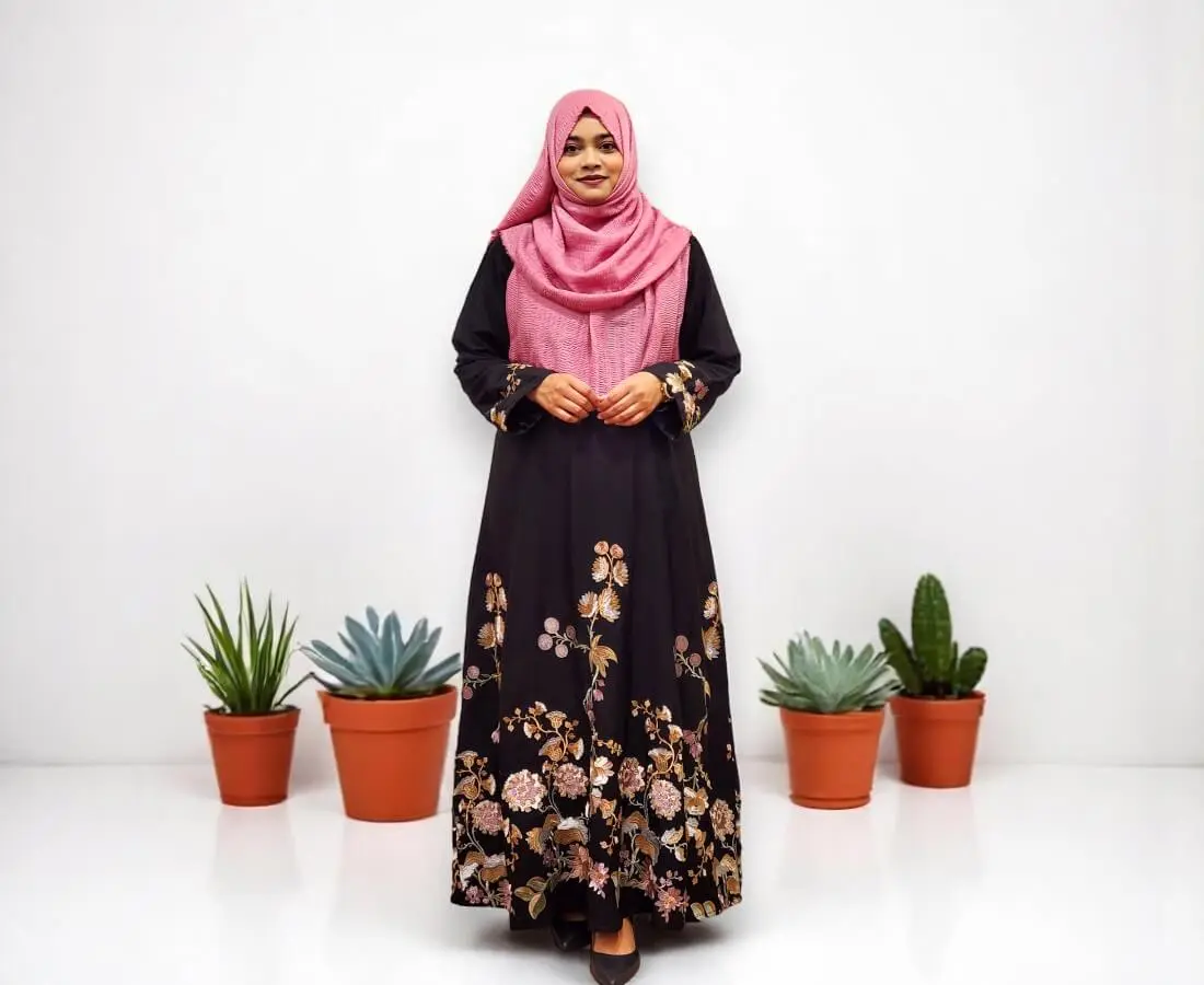 Why Do Muslim Women Still Wear Borka? 1 Image of borka