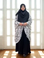 Free size cape made of soft transparent georgette material - Image 2