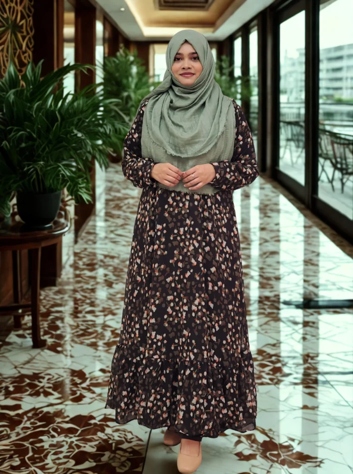 Comfortable and elegant lightweight gown for women
