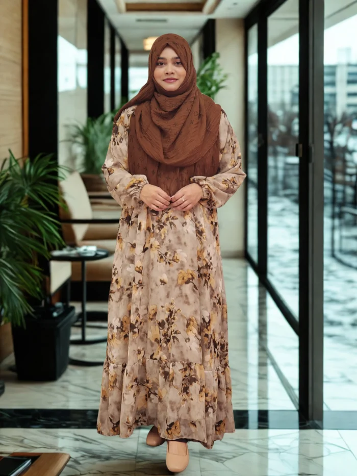 Comfortable and elegant lightweight gown for women
