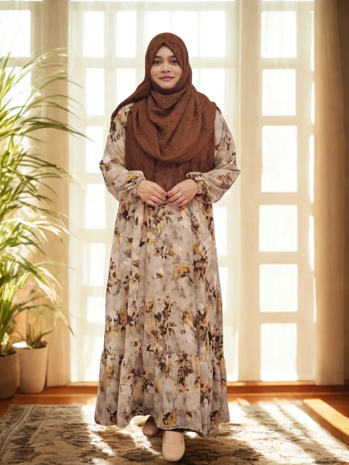 Comfortable and elegant lightweight gown for women