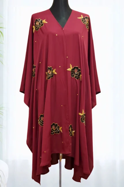 Traditional open-sided rigged cape design