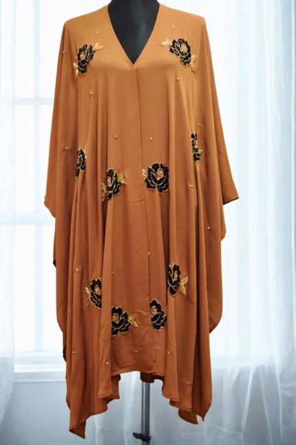 Gorgeous cape perfect for modest fashion lovers