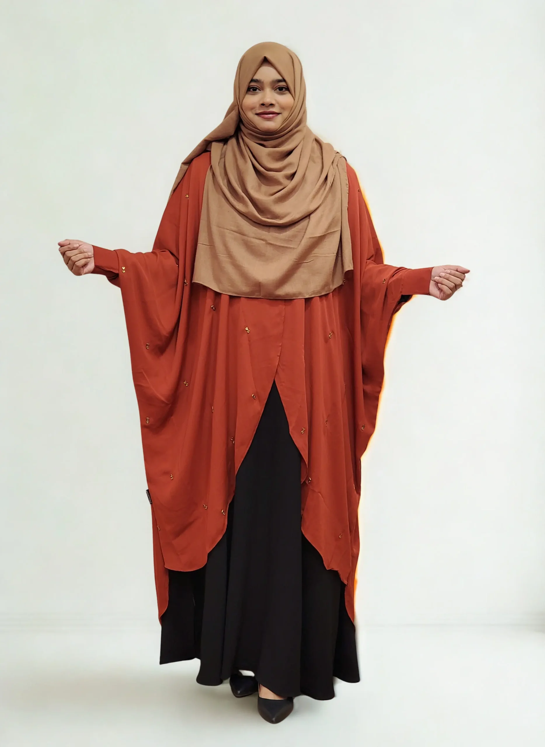 Free Size Cape AMC 1346 Summer-friendly Free size cape with elegant stone finish