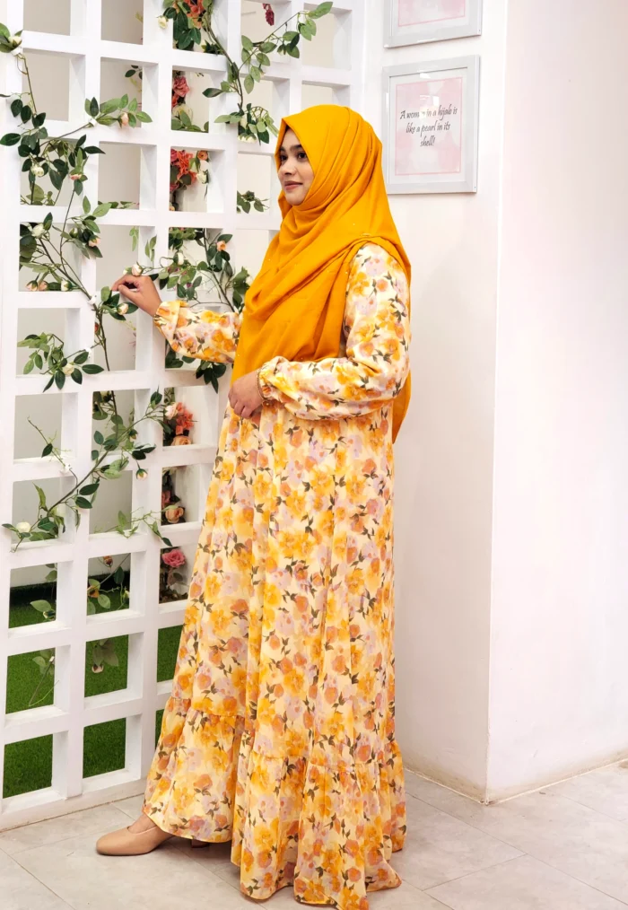 Elegant double part summer gown with beautiful print, one-piece design without waist band, flowy frill bottom and light fabric.