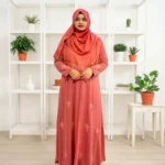 ডায়মন্ড জর্জেট কারচুপি কিমোনো - প্রতিটি সেলাইয়ে হাতে তৈরি নিখুঁততা