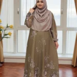 এক-খণ্ড প্রিন্টেড গাউন। নরম আমদানি করা দুবাই সিল্ক ফেব্রিক্স দিয়ে তৈরি।