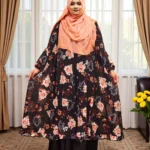 মুদ্রিত ফিউশন কেপ, ফ্রি সাইজ এবং স্বচ্ছ নরম জর্জেট প্রিন্ট দিয়ে তৈরি।