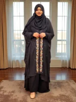 দুবাই চেরি উপাদান দিয়ে তৈরি অ-স্বচ্ছ কার্চুপি কেপ।