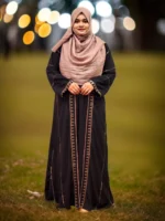 ক্লাসিক সূচিকর্ম করা কিমোনো। অস্বচ্ছ নরম BMW উপাদান দিয়ে তৈরি।