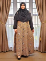 প্রিন্টেড ওয়ান-পার্ট গাউন। অস্বচ্ছ নরম অ্যালেক্স কাপড় দিয়ে তৈরি। - Image 3