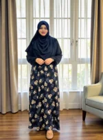 প্রিন্টেড ওয়ান-পার্ট গাউন। অস্বচ্ছ নরম অ্যালেক্স উপাদান দিয়ে তৈরি - Image 3