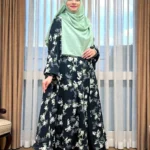 মডেস্ট ফ্যাশন ফিউশন কেপ সামনে ওপেন ডিজাইন সহ