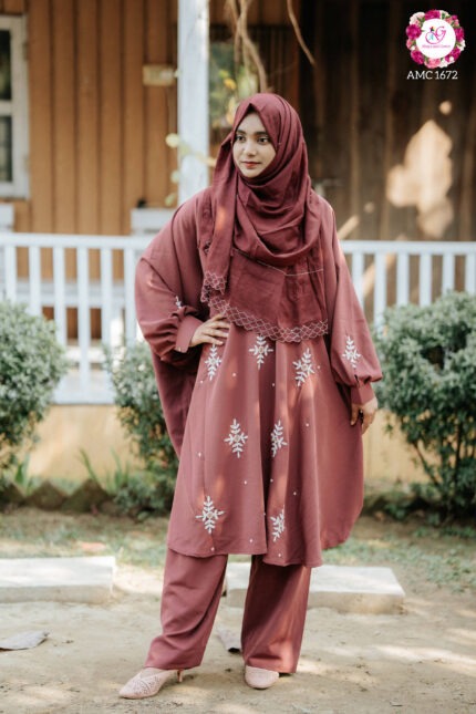 ABAYA AND GOWN AMC 1672 1