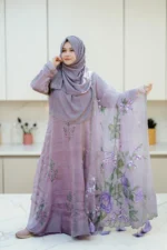 সম্পূর্ণ নিজস্ব প্রসেসে তৈরি এক্সক্লুসিভ কারচুপি মসলিন গাউন