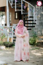 এক্সক্লুসিভ মসলিন কারচুপি কাজ গাউন কালেকশন! - Image 3