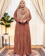 নন ট্রান্সপারেন্ট কারচুপি কিমোনো ডায়মন্ড জর্জেট ফ্যাব্রিক দিয়ে তৈরি