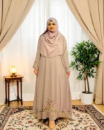 এক্সক্লুসিভ জারদোসি ডাবল পার্ট গাউন | ডায়মন্ড জর্জেট ফেব্রিক দিয়ে বানানো